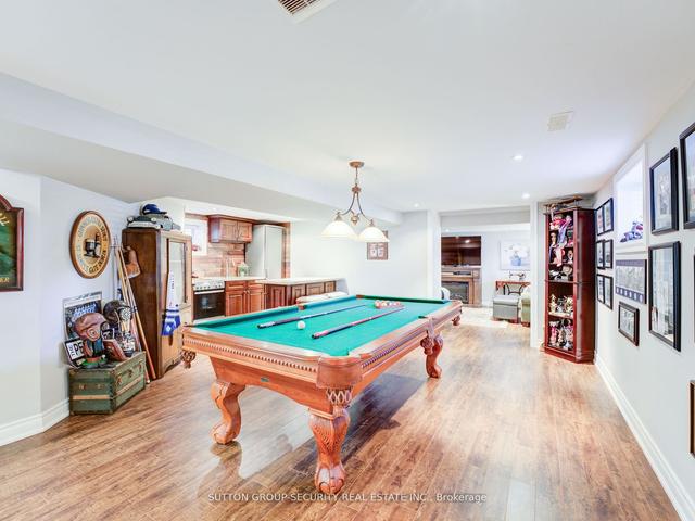 53 Yorkview Dr, House detached with 4 bedrooms, 4 bathrooms and 4 parking in Toronto ON | Image 22