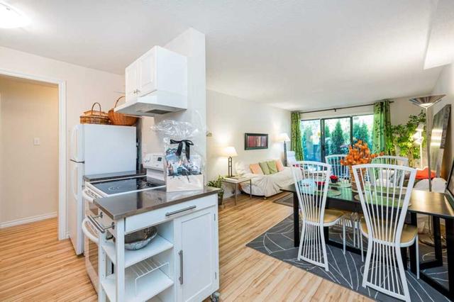 102 - 15020 North Bluff Rd, Condo with 1 bedrooms, 1 bathrooms and 1 parking in White Rock BC | Image 10