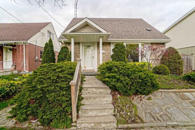 90 Delma Dr, House detached with 3 bedrooms, 1 bathrooms and 4 parking in Toronto ON | Image 34