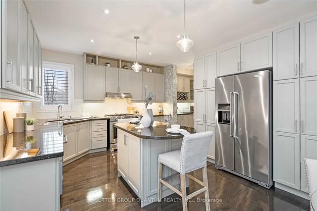 247 Beechtree Cres, House detached with 4 bedrooms, 4 bathrooms and 4 parking in Oakville ON | Image 38