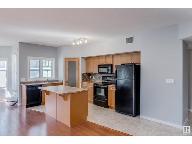 103 - 9905 81 Av Nw, Condo with 2 bedrooms, 2 bathrooms and 2 parking in Edmonton AB | Image 3