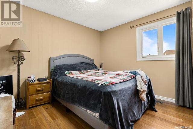 742 Vanier Drive N, House detached with 4 bedrooms, 2 bathrooms and null parking in Regina SK | Image 11