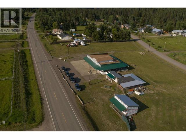 5504 Kennedy Road, House detached with 4 bedrooms, 3 bathrooms and null parking in Cariboo H BC | Image 26
