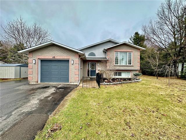 46 Ravenwood Crescent, House detached with 4 bedrooms, 2 bathrooms and 5 parking in Petawawa ON | Image 2