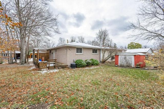 514 Fallingbrook Drive, House detached with 3 bedrooms, 1 bathrooms and 2 parking in Waterloo ON | Image 36
