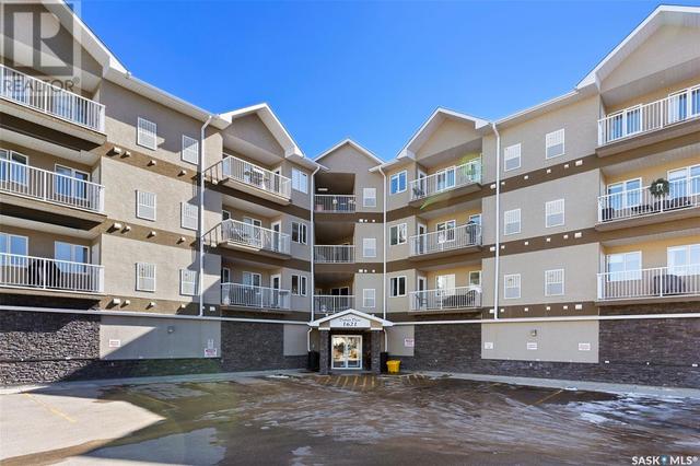 106 - 1621 Dakota Drive, Condo with 2 bedrooms, 2 bathrooms and null parking in Regina SK | Image 1
