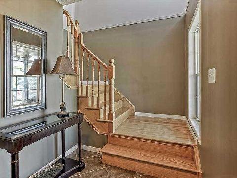 653 Grange Rd E, House detached with 4 bedrooms, 3 bathrooms and 4 parking in Guelph ON | Image 3