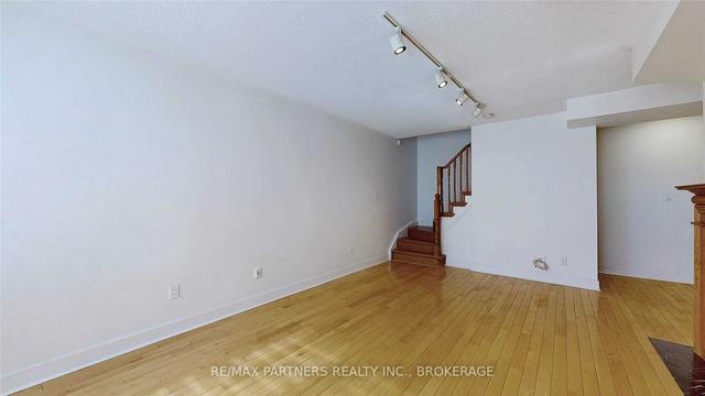 712 - 29 Rosebank Dr, Townhouse with 2 bedrooms, 3 bathrooms and 1 parking in Toronto ON | Image 2
