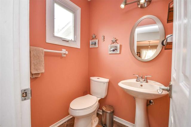 34 Quance St, House semidetached with 3 bedrooms, 3 bathrooms and 3 parking in Barrie ON | Image 26