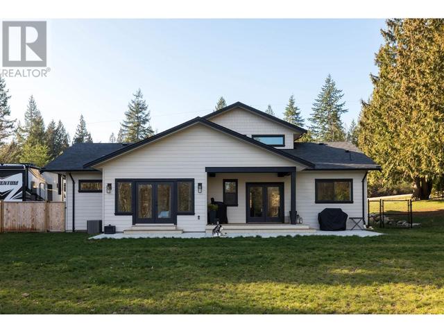 714 Ocean View Drive, House detached with 4 bedrooms, 3 bathrooms and 4 parking in Sunshine Coast E BC | Image 32