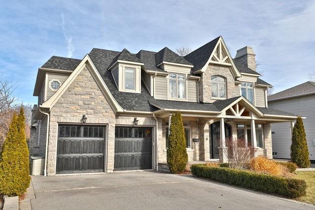 593 Maplehurst Ave, House detached with 4 bedrooms, 8 bathrooms and 6 parking in Oakville ON | Image 1