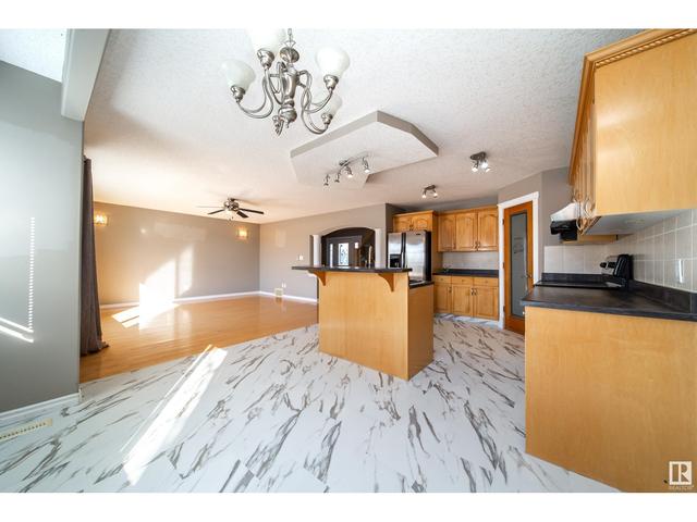 7915 3 Av Sw, House detached with 3 bedrooms, 3 bathrooms and null parking in Edmonton AB | Image 13
