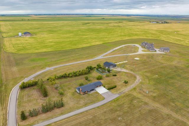 240046 284, House detached with 7 bedrooms, 11 bathrooms and 7 parking in Kneehill County AB | Image 2