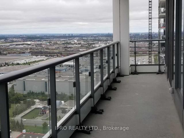 4002 - 898 Portage Pkwy, Condo with 3 bedrooms, 2 bathrooms and 1 parking in Vaughan ON | Image 7