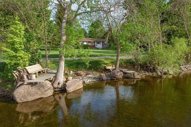 444 Cressy Bayside Road Rd, House detached with 2 bedrooms, 1 bathrooms and 10 parking in Prince Edward County ON | Image 12