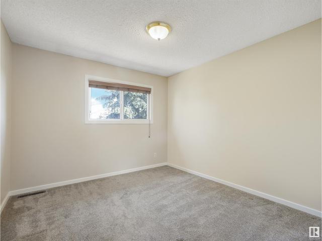 5126 106a St Nw, House attached with 3 bedrooms, 1 bathrooms and null parking in Edmonton AB | Image 34