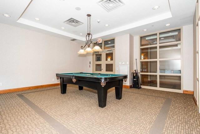 1012 - 1403 Royal York Rd, Condo with 2 bedrooms, 2 bathrooms and 1 parking in Toronto ON | Image 11