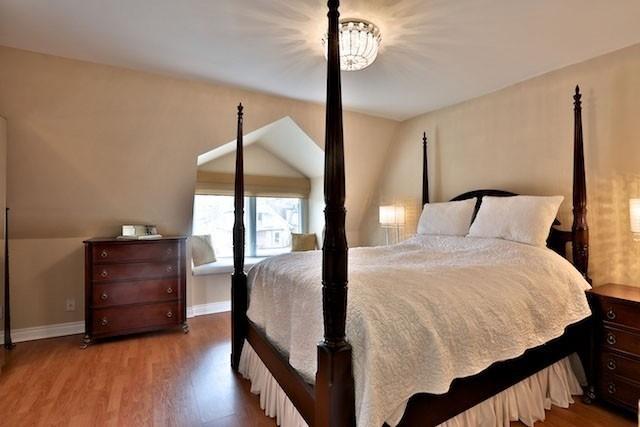589 Annette St, House detached with 8 bedrooms, 6 bathrooms and 0 parking in Toronto ON | Image 7
