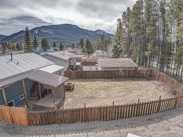 307 Lodgepole Place, House detached with 4 bedrooms, 2 bathrooms and null parking in Sparwood BC | Image 45