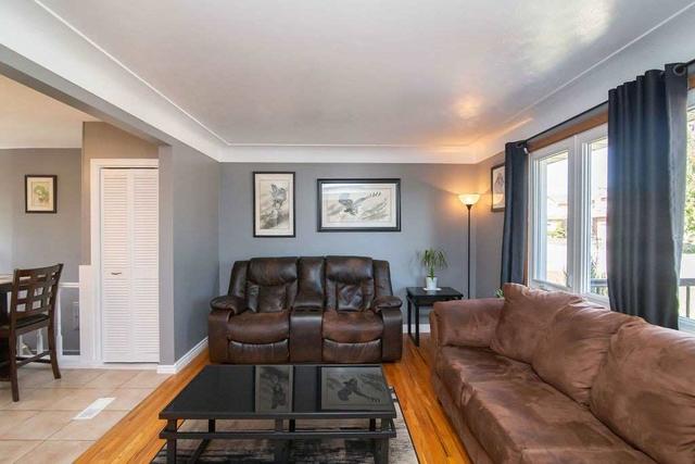 790 Tenth St, House detached with 2 bedrooms, 2 bathrooms and 3 parking in Hamilton ON | Image 4