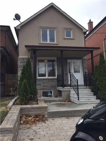 936 Jane St, House detached with 3 bedrooms, 3 bathrooms and 1 parking in Toronto ON | Image 1