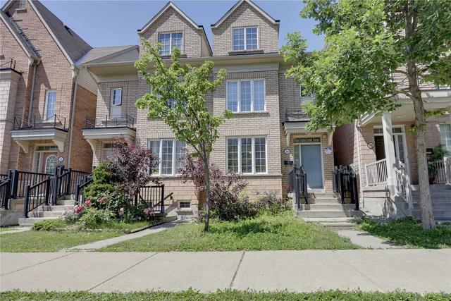 26 Boake St, House semidetached with 6 bedrooms, 6 bathrooms and 4 parking in Toronto ON | Image 12