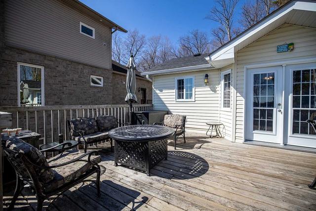 36 Hills Rd, House detached with 2 bedrooms, 2 bathrooms and 3 parking in Kawartha Lakes ON | Image 16