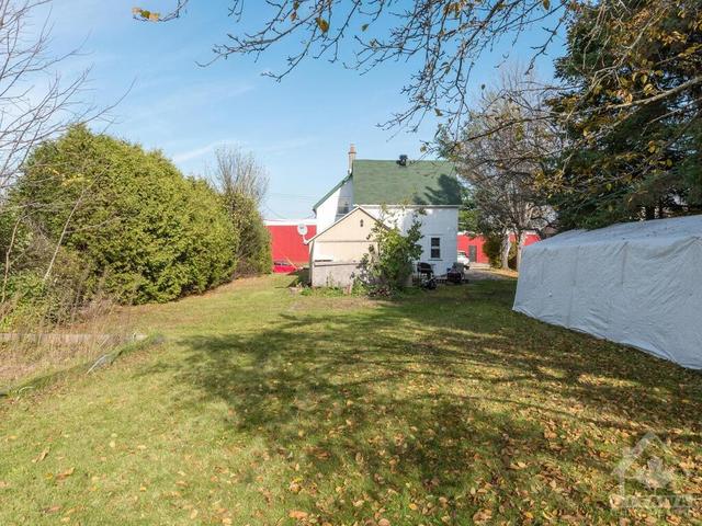 324 Jack Street, House detached with 3 bedrooms, 2 bathrooms and 4 parking in North Grenville ON | Image 26