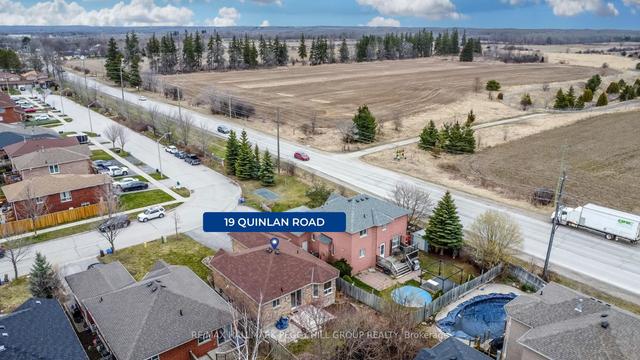 19 Quinlan Rd, House detached with 2 bedrooms, 2 bathrooms and 5 parking in Barrie ON | Image 7