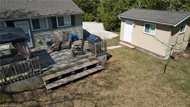 29 3rd Avenue S, House detached with 3 bedrooms, 2 bathrooms and 4 parking in Saugeen 29 ON | Image 6