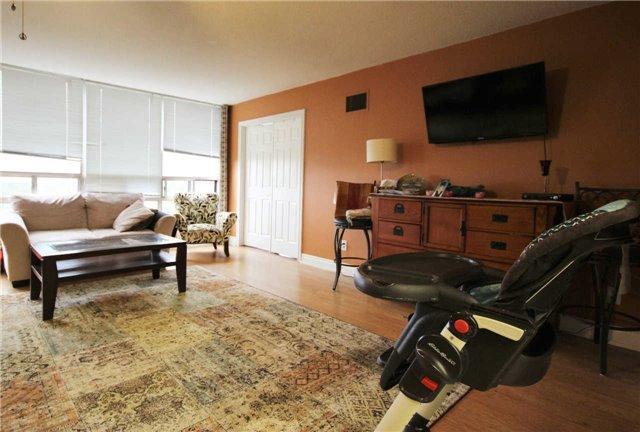 1108 - 310 Mill St S, Condo with 1 bedrooms, 2 bathrooms and 1 parking in Brampton ON | Image 7