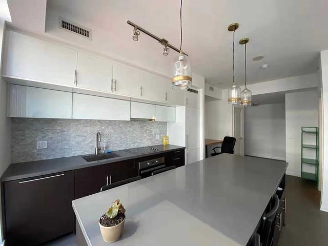 811 - 8 Mercer St, Condo with 2 bedrooms, 2 bathrooms and 0 parking in Toronto ON | Image 21