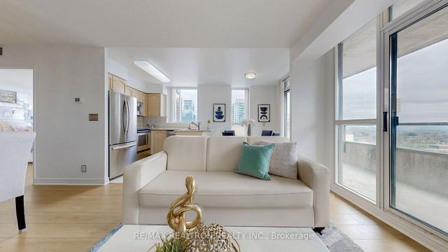 2505 - 23 Hollywood Ave, Condo with 2 bedrooms, 2 bathrooms and 1 parking in Toronto ON | Image 3