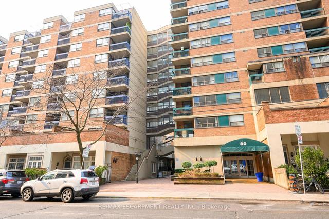 100 - 78 St Patrick St, Townhouse with 1 bedrooms, 1 bathrooms and 0 parking in Toronto ON | Image 1