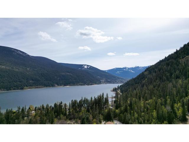 1 - 1691 Highway 3a, Condo with 1 bedrooms, 1 bathrooms and 1 parking in Central Kootenay F BC | Image 35