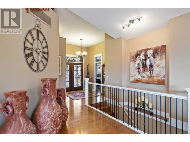 1297 Tanemura Crescent, House detached with 4 bedrooms, 4 bathrooms and 3 parking in Kelowna BC | Image 11