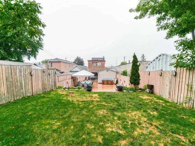 1157 Roselawn Ave, House detached with 3 bedrooms, 3 bathrooms and 6 parking in Toronto ON | Image 24