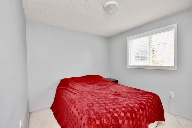 13 Columbia Rd S, House detached with 3 bedrooms, 2 bathrooms and 6 parking in Barrie ON | Image 18