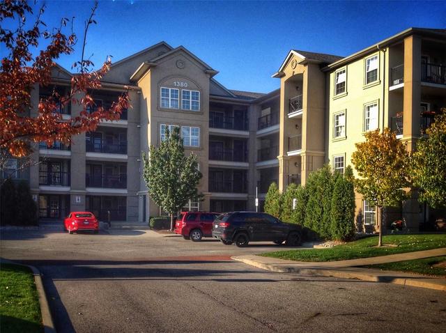411 - 1380 Main St E, Condo with 3 bedrooms, 2 bathrooms and 3 parking in Milton ON | Image 12