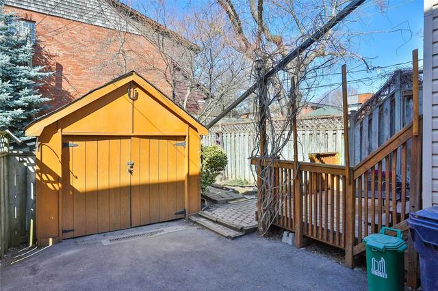1030 Mount Pleasant Rd, House semidetached with 3 bedrooms, 1 bathrooms and 3 parking in Toronto ON | Image 24