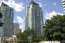 1002 - 33 Elm Dr, Condo with 2 bedrooms, 2 bathrooms and 1 parking in Mississauga ON | Image 1
