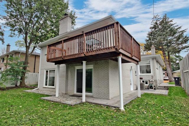 663 Conacher (Bsmt) Dr, House detached with 2 bedrooms, 1 bathrooms and 1 parking in Toronto ON | Image 13