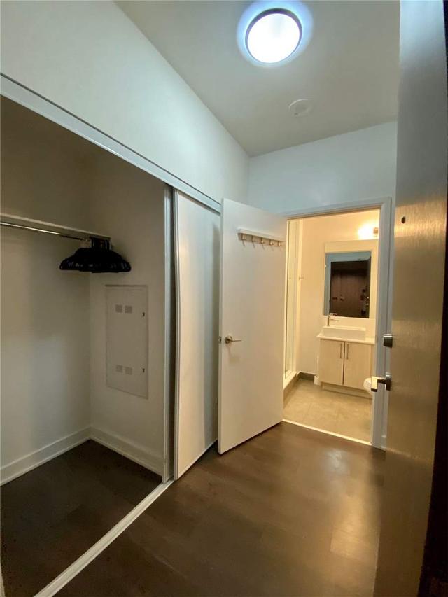 915 - 27 Bathurst St, Condo with 1 bedrooms, 1 bathrooms and 0 parking in Toronto ON | Image 31