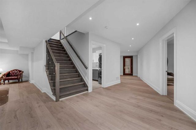 12 Shaver Crt, House detached with 4 bedrooms, 5 bathrooms and 8 parking in Toronto ON | Image 20