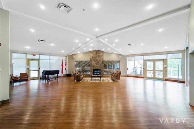 2 Dale Meadow Way, Condo with 3 bedrooms, 3 bathrooms and 3 parking in Markham ON | Image 30