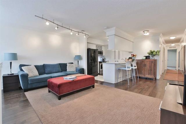 301 - 60 Aerodrome Cres, Townhouse with 2 bedrooms, 2 bathrooms and 1 parking in Toronto ON | Image 20
