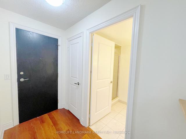 421 - 500 Doris Ave, Condo with 2 bedrooms, 2 bathrooms and 1 parking in Toronto ON | Image 10