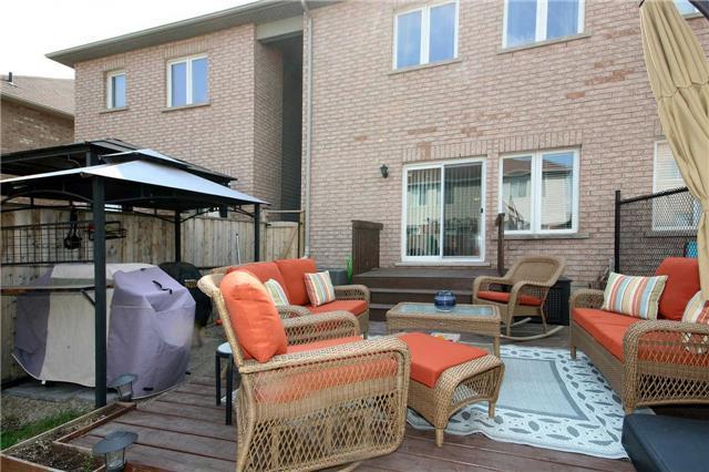 80 Evanwood Cres, House attached with 3 bedrooms, 3 bathrooms and 1 parking in Brampton ON | Image 16
