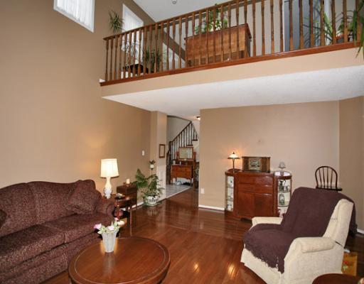 7 Strathroy Cres, House detached with 6 bedrooms, 4 bathrooms and null parking in Hamilton ON | Image 2