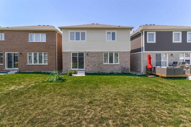 68 Wannamaker Cres, House detached with 4 bedrooms, 3 bathrooms and 4 parking in Cambridge ON | Image 20